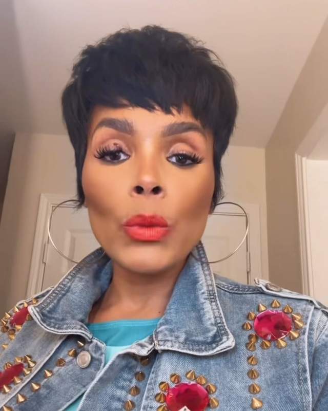 Joi Hunt Facebook ad