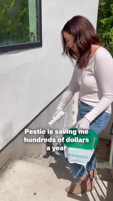 Pestie Facebook ad