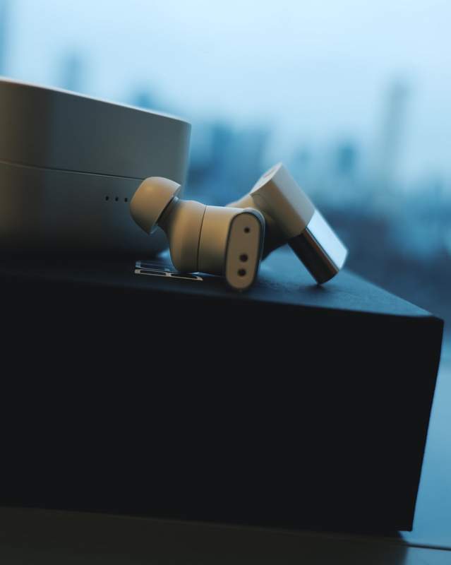 Status Audio Facebook ad